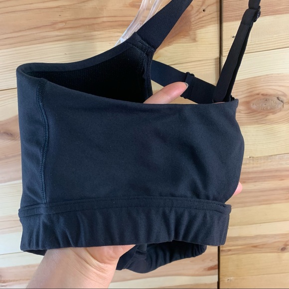 Under Armour Eclipse Zip Front Black Sport Bra 38D - Picture 8 of 16